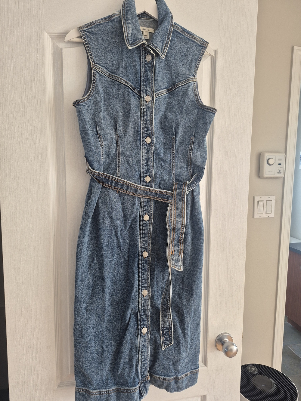 Sleeveless Blue Denim Midi Dress with Tie Belt